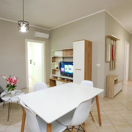 Daire Marina View Escape Avlonya
